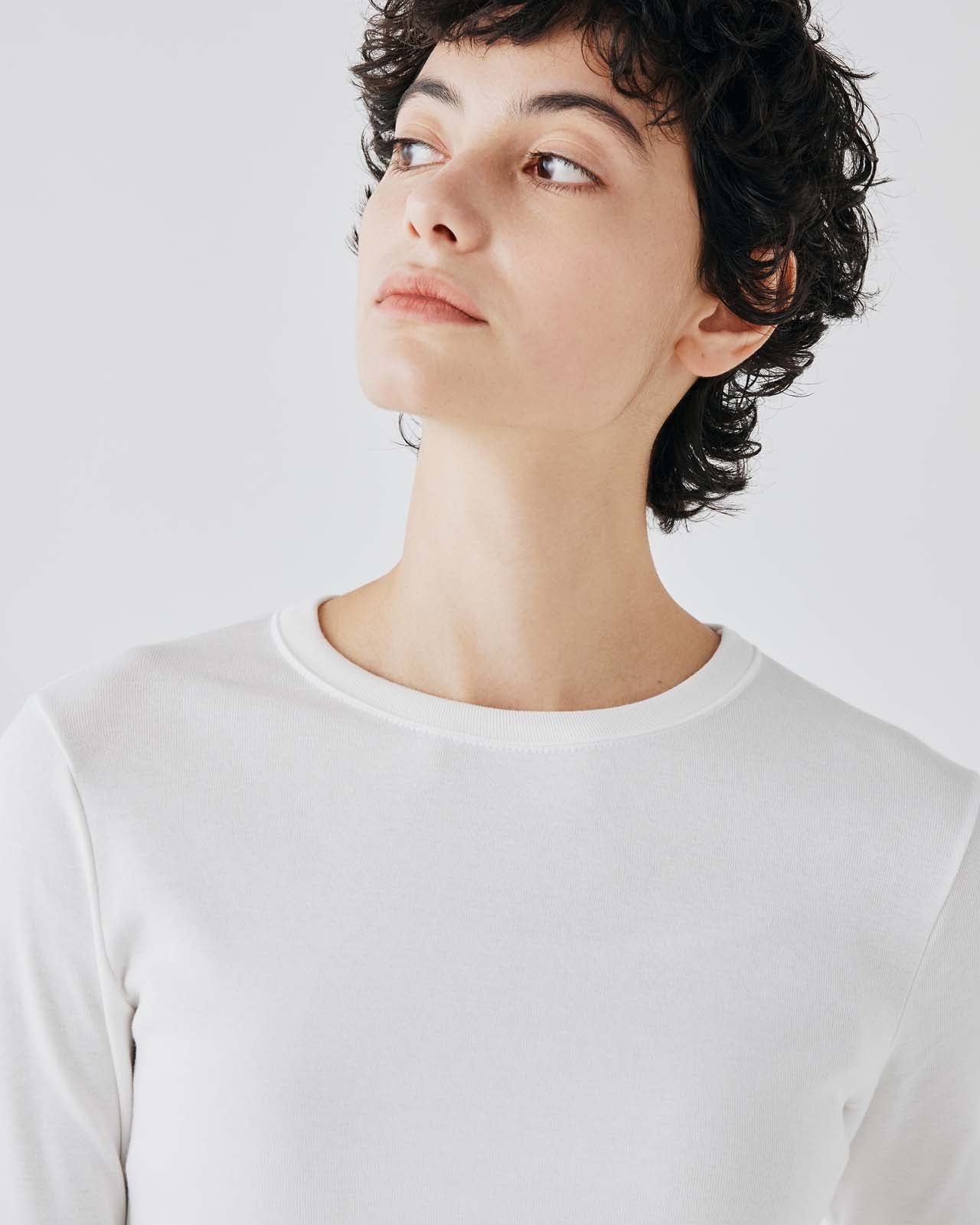 クルーネック長袖Ｔシャツ