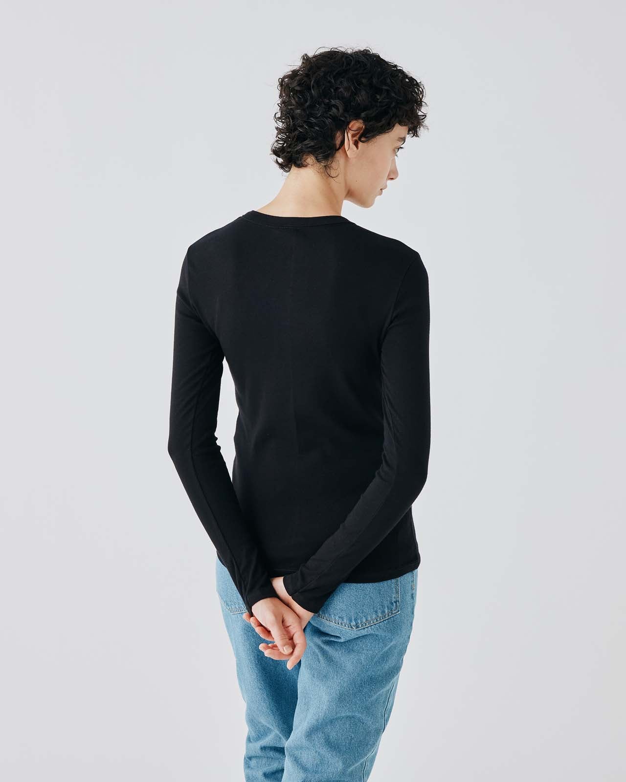 クルーネック長袖Ｔシャツ