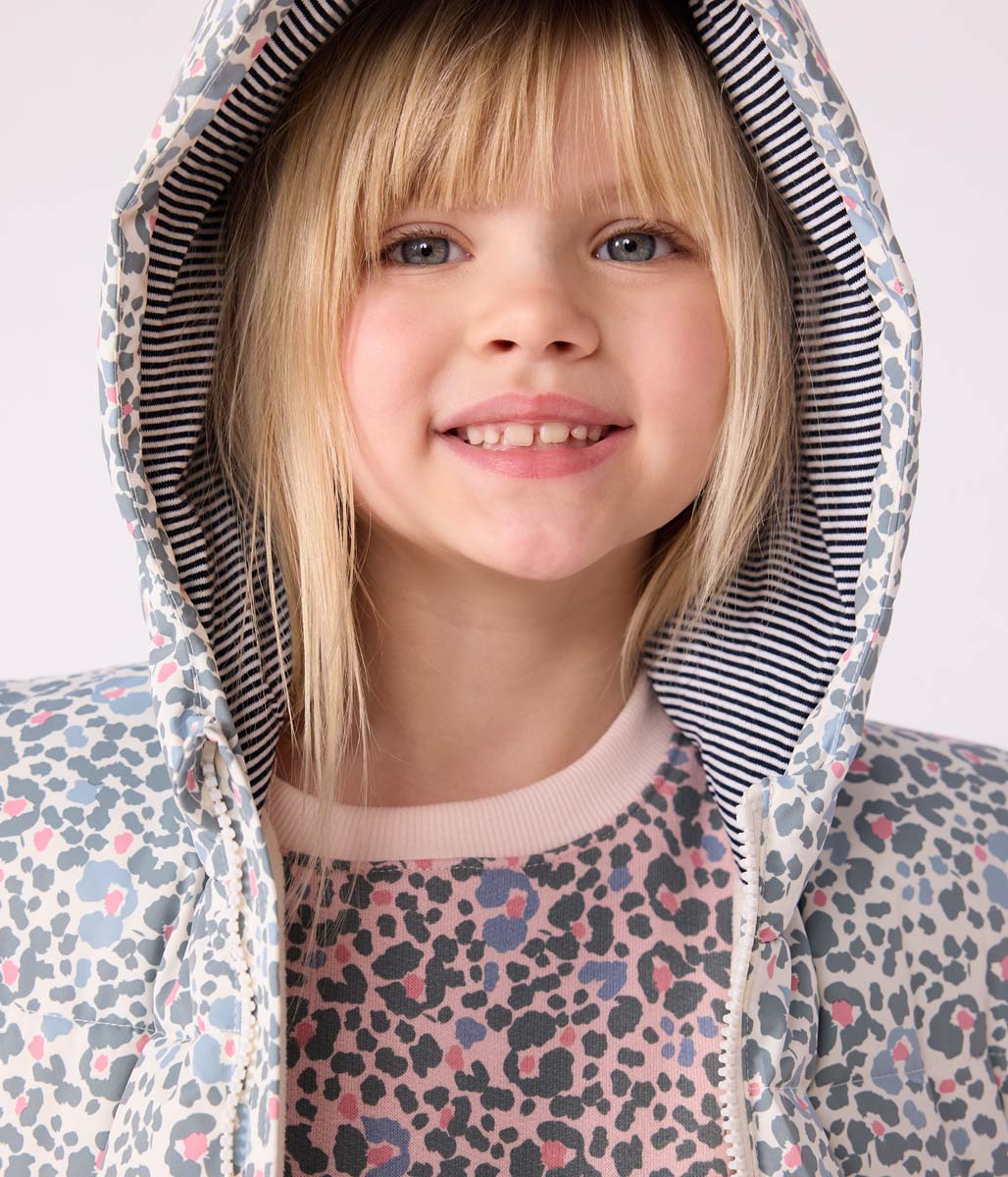 中綿入りフードジャケット