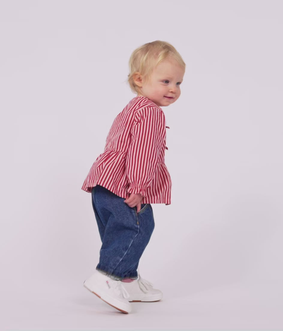 デニムパンツ